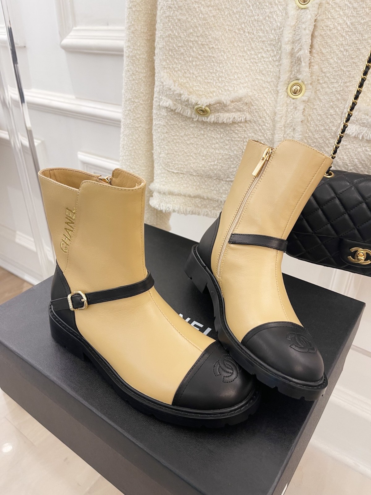 117 38123123 SIZE 35-41