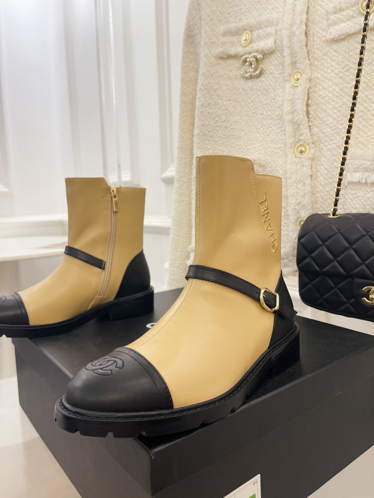 117 38123123 SIZE 35-41