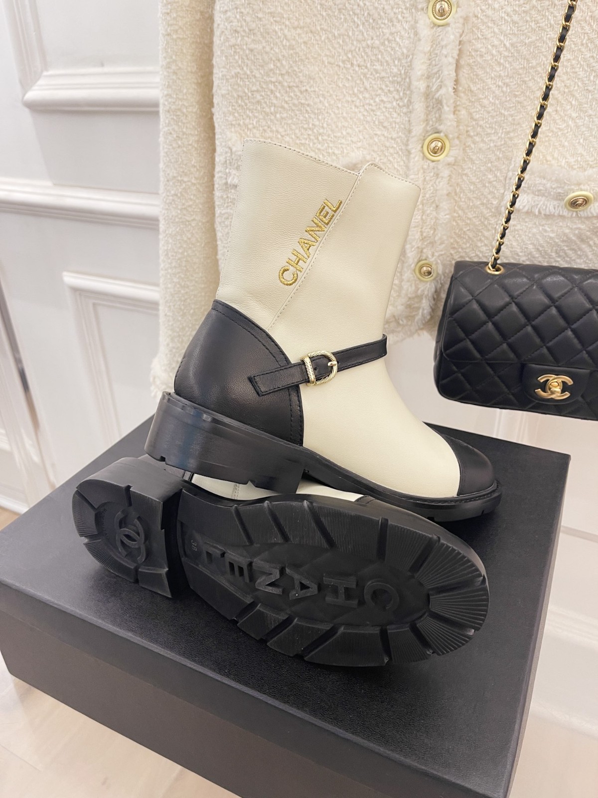 116 38123123 SIZE 35-41