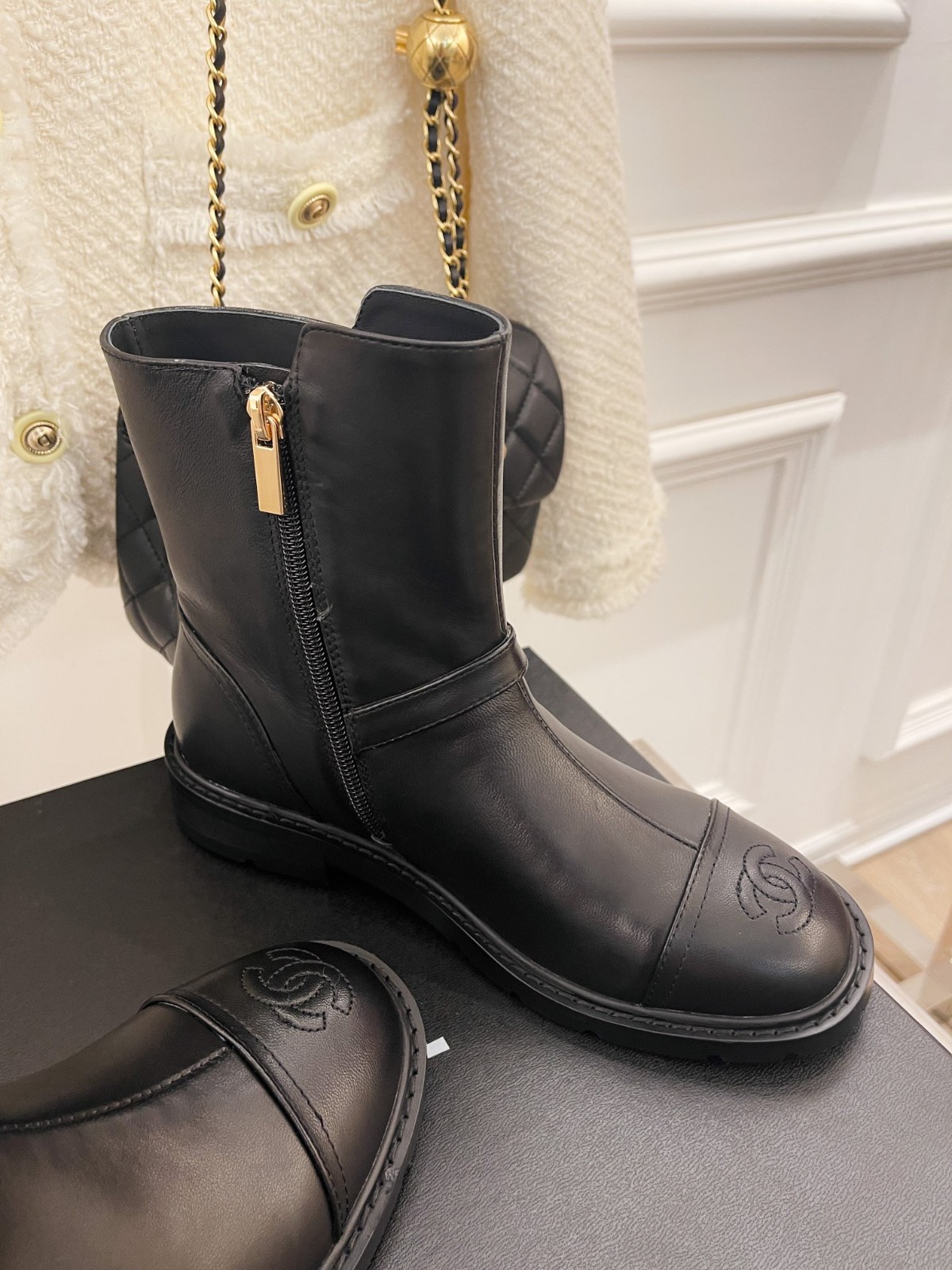 115 38123123 SIZE 35-41