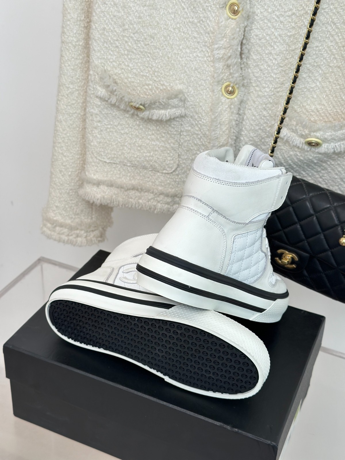 100 37123120 SIZE 35-41