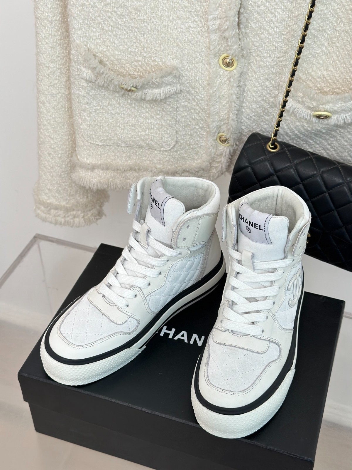 100 37123120 SIZE 35-41