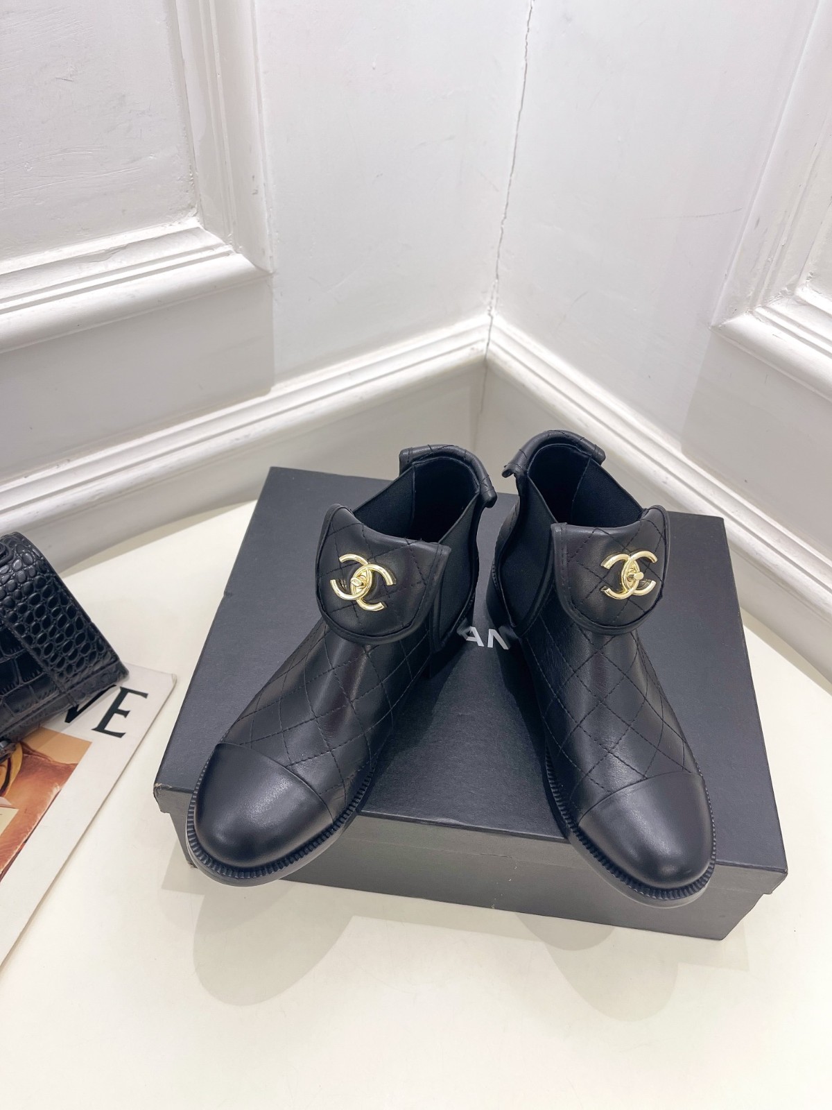 055 49123148 SIZE 35-41