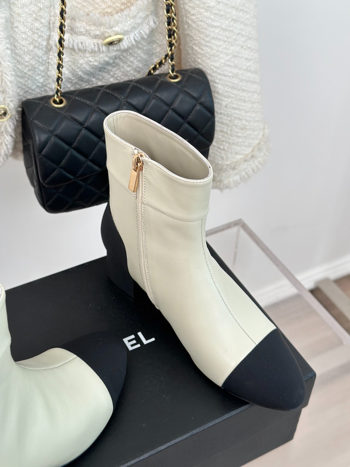 045 42123132 SIZE 35-41