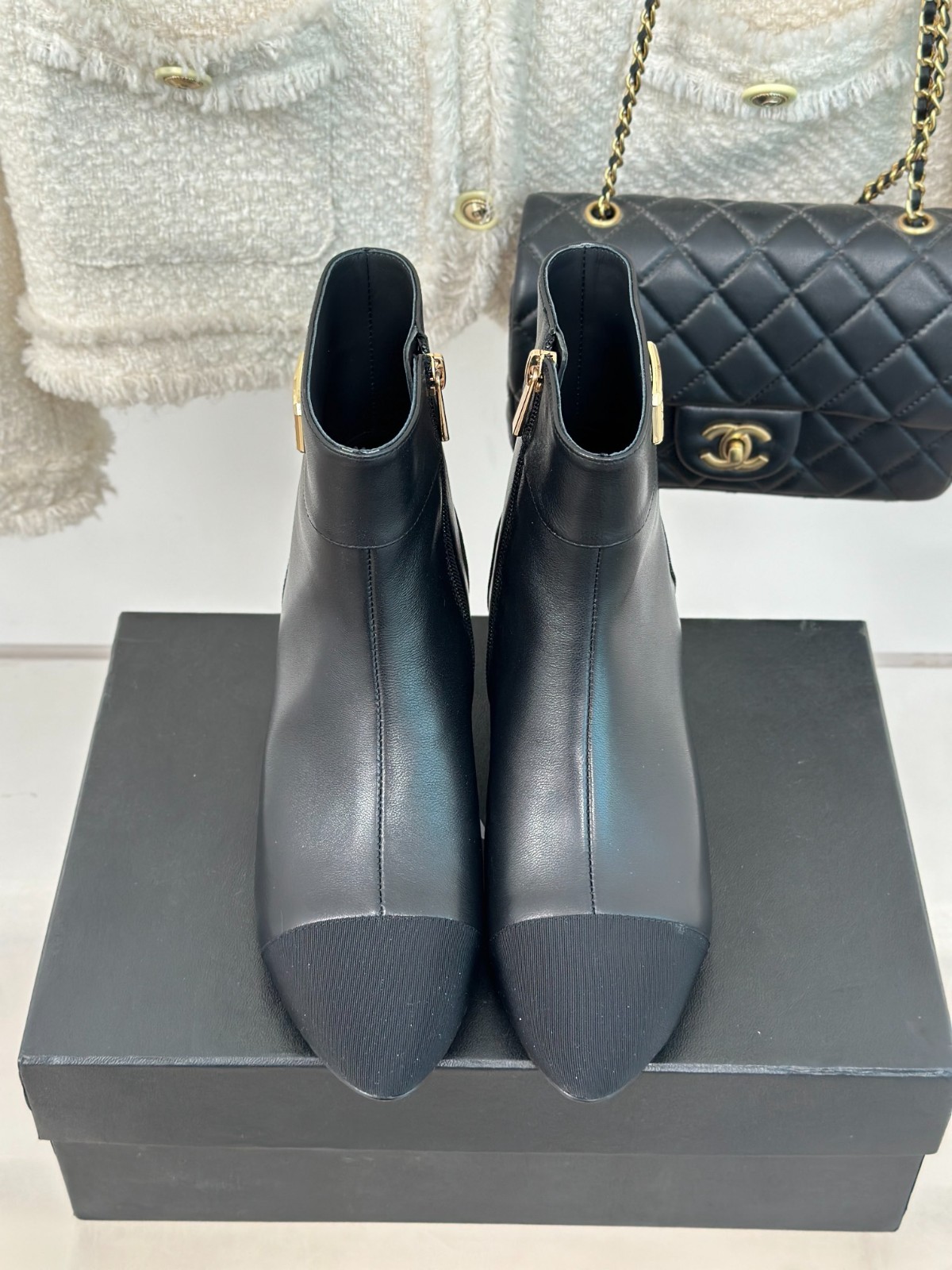044 42123132 SIZE 35-41