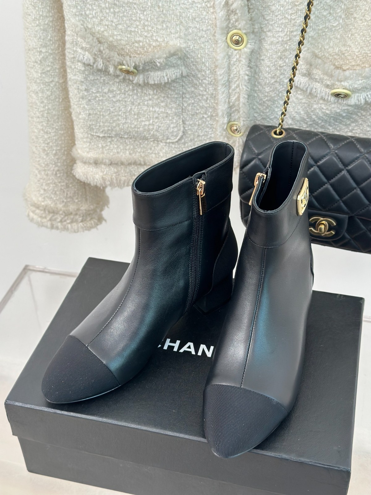 044 42123132 SIZE 35-41