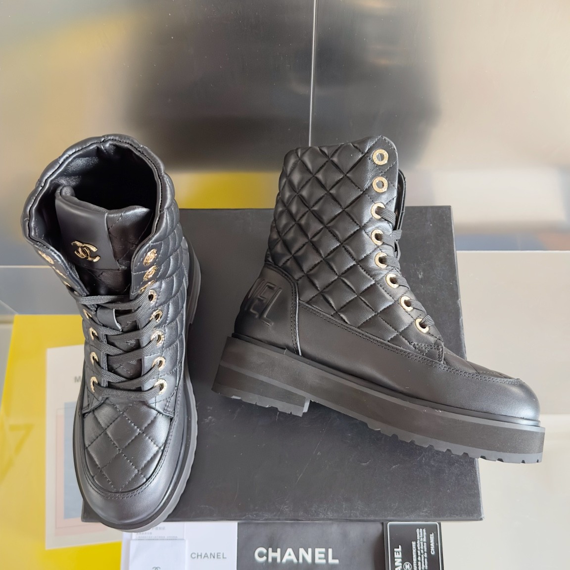 008 42123109 SIZE 35-41
