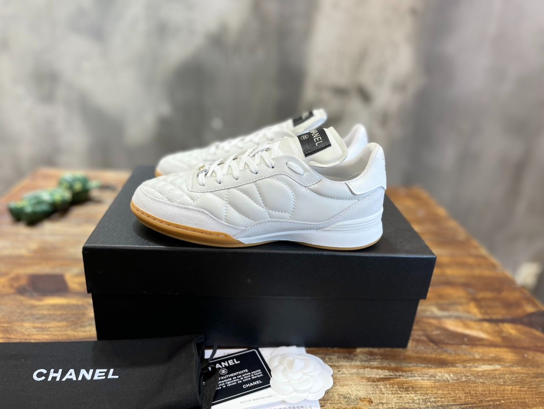 043 38123123 SIZE 35-40