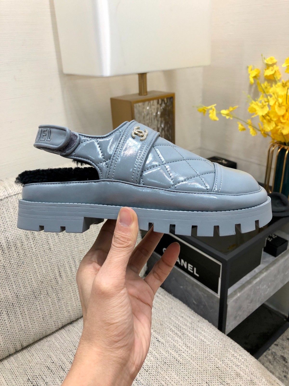 041 37123120 SIZE 35-41