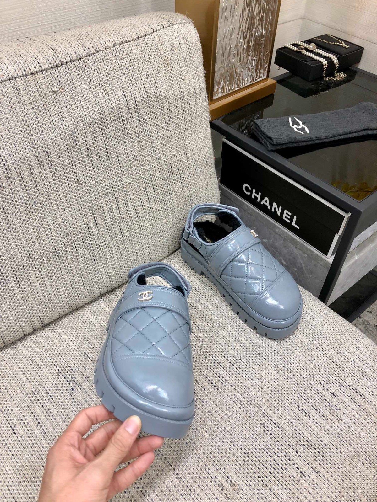 041 37123120 SIZE 35-41