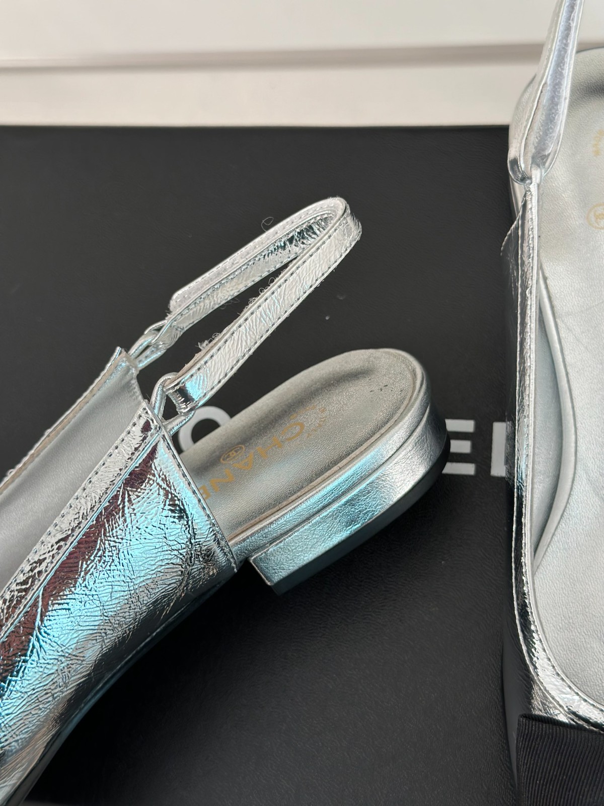 008 30123104 SIZE 35-41