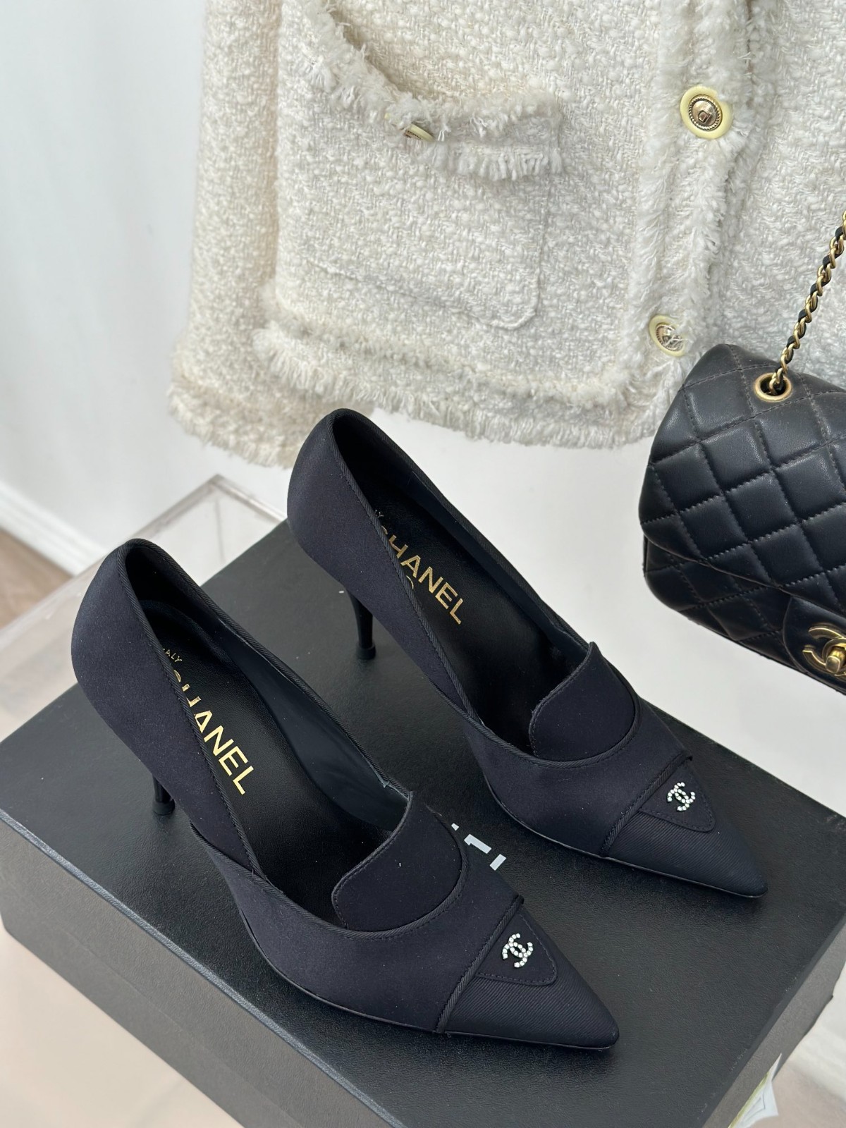 011 33123111 SIZE 35-40