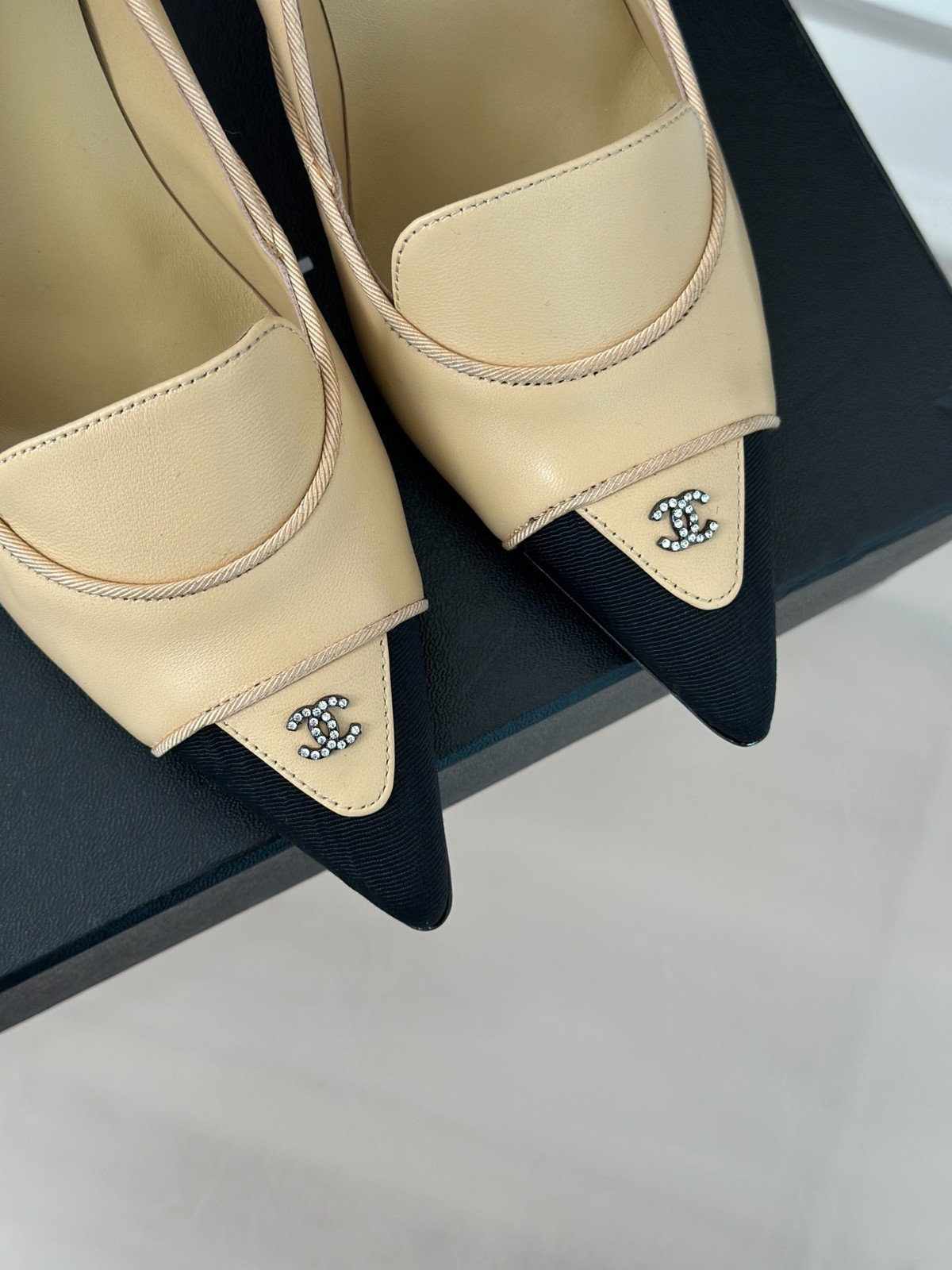 010 33123111 SIZE 35-40