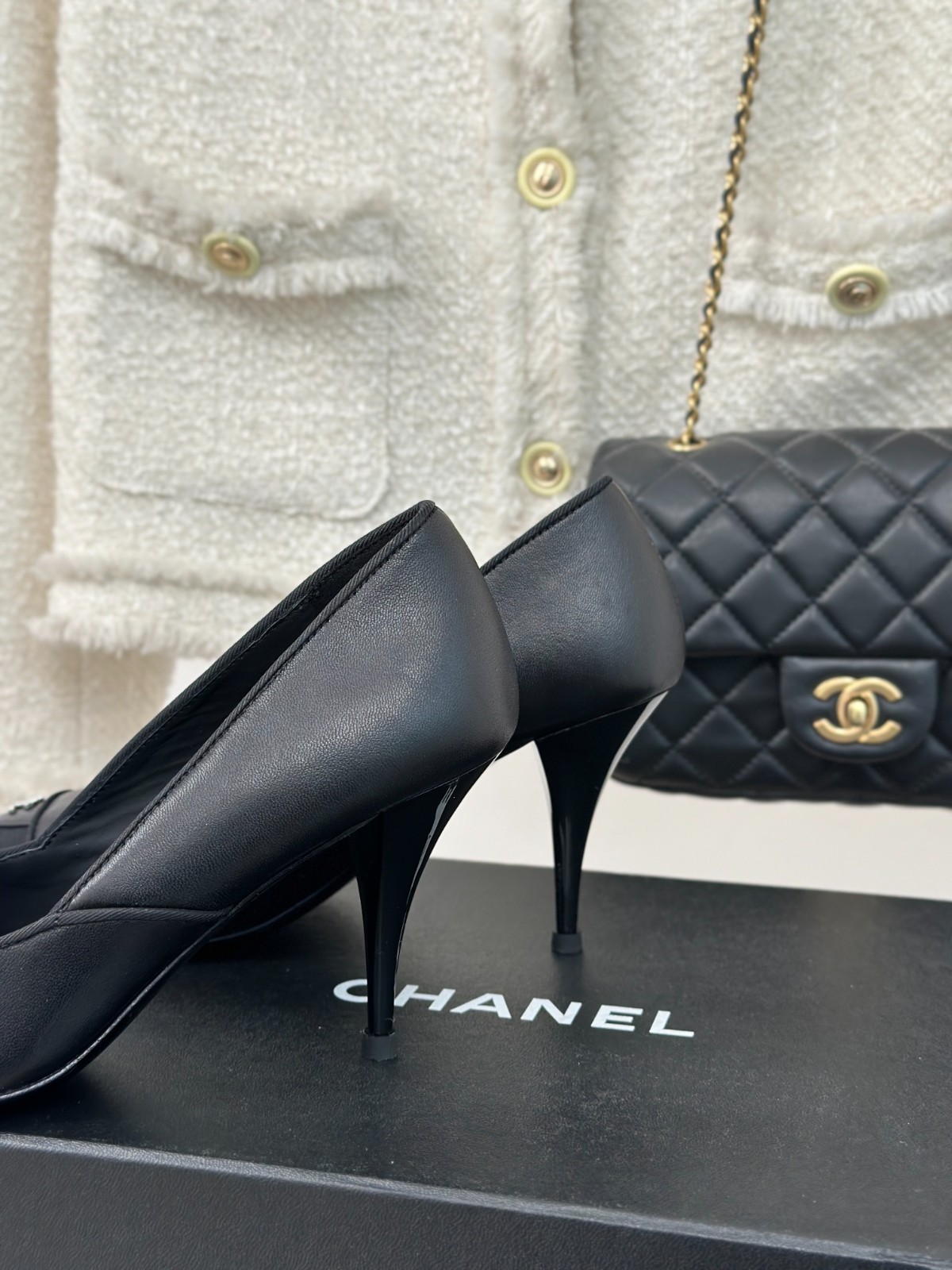 009 33123111 SIZE 35-40