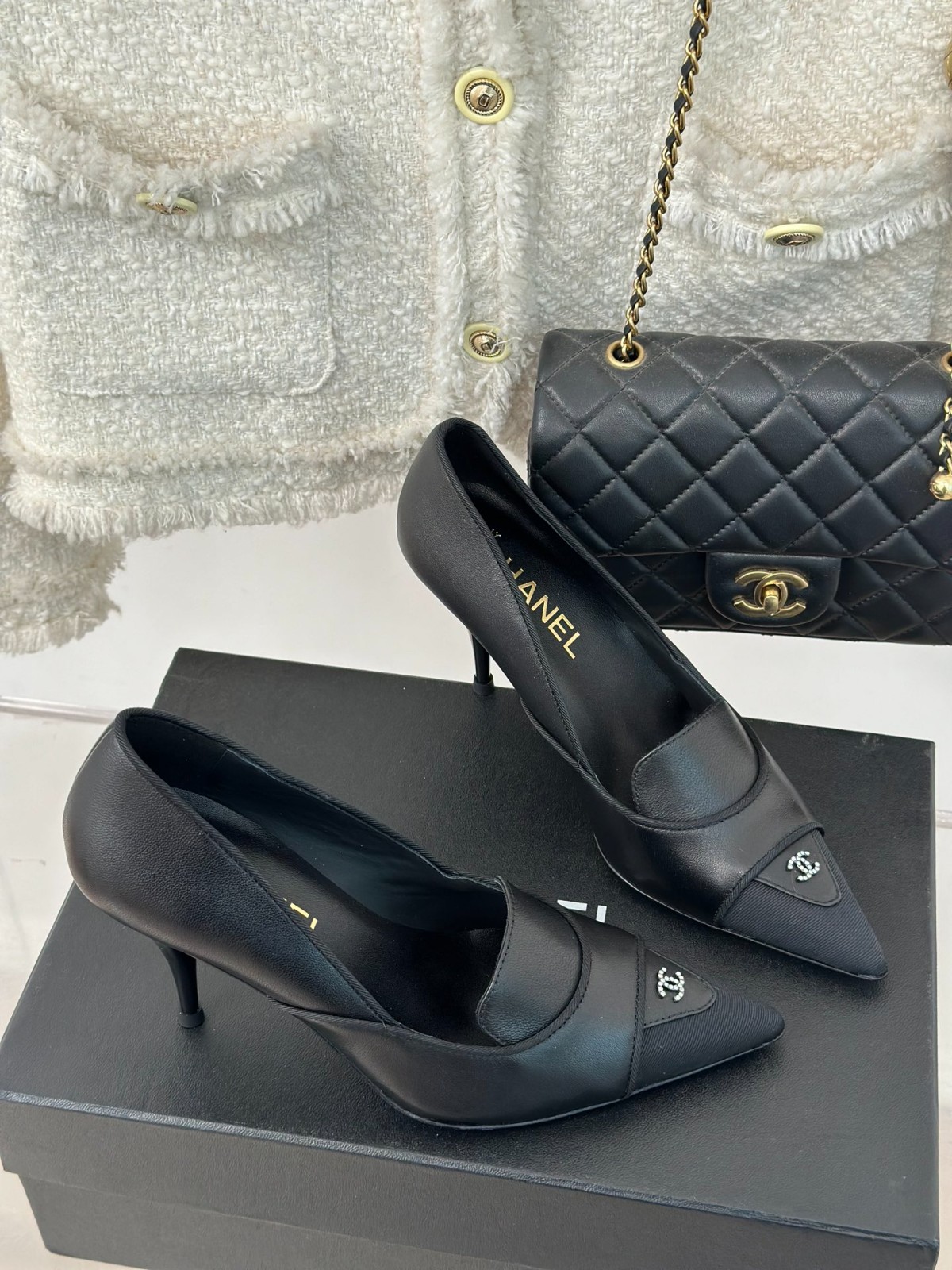 009 33123111 SIZE 35-40