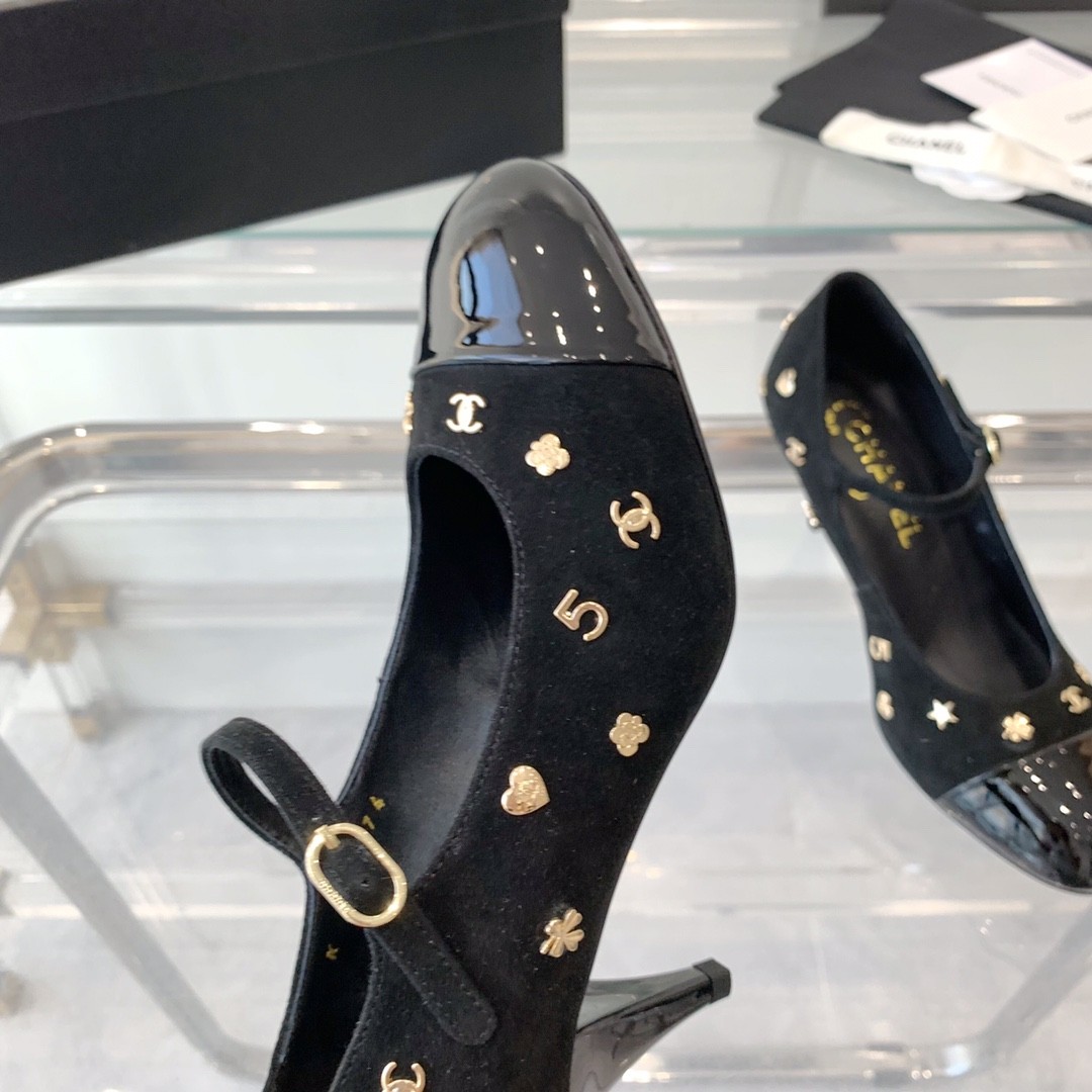 110 38123123 SIZE 35-41