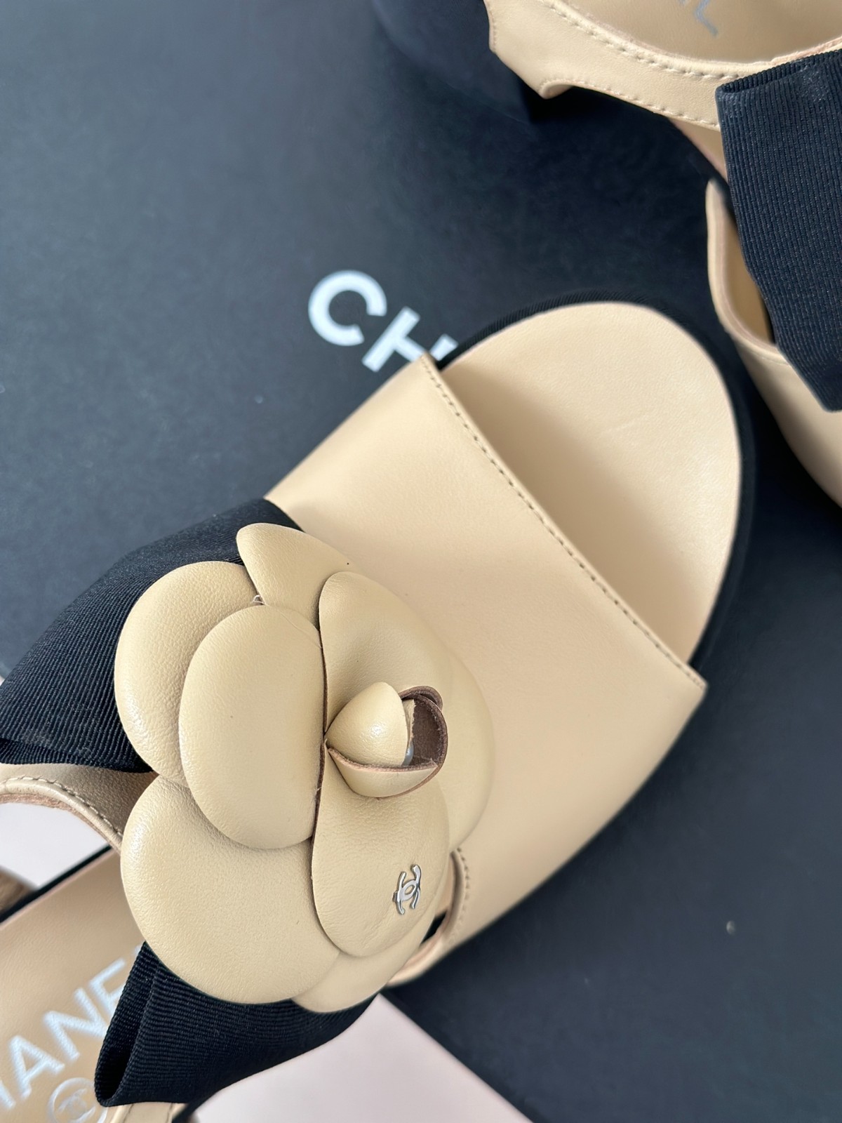 056 32123109 SIZE 35-41