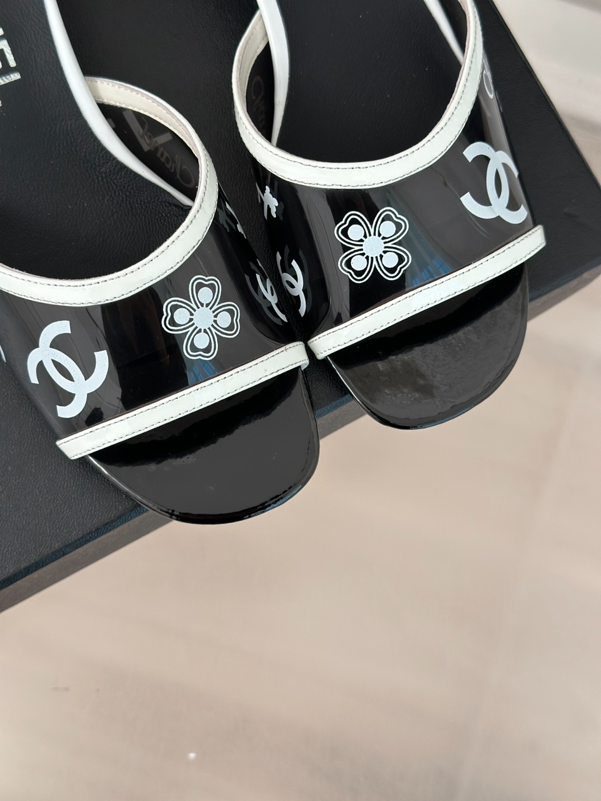044 28123099 SIZE 35-41