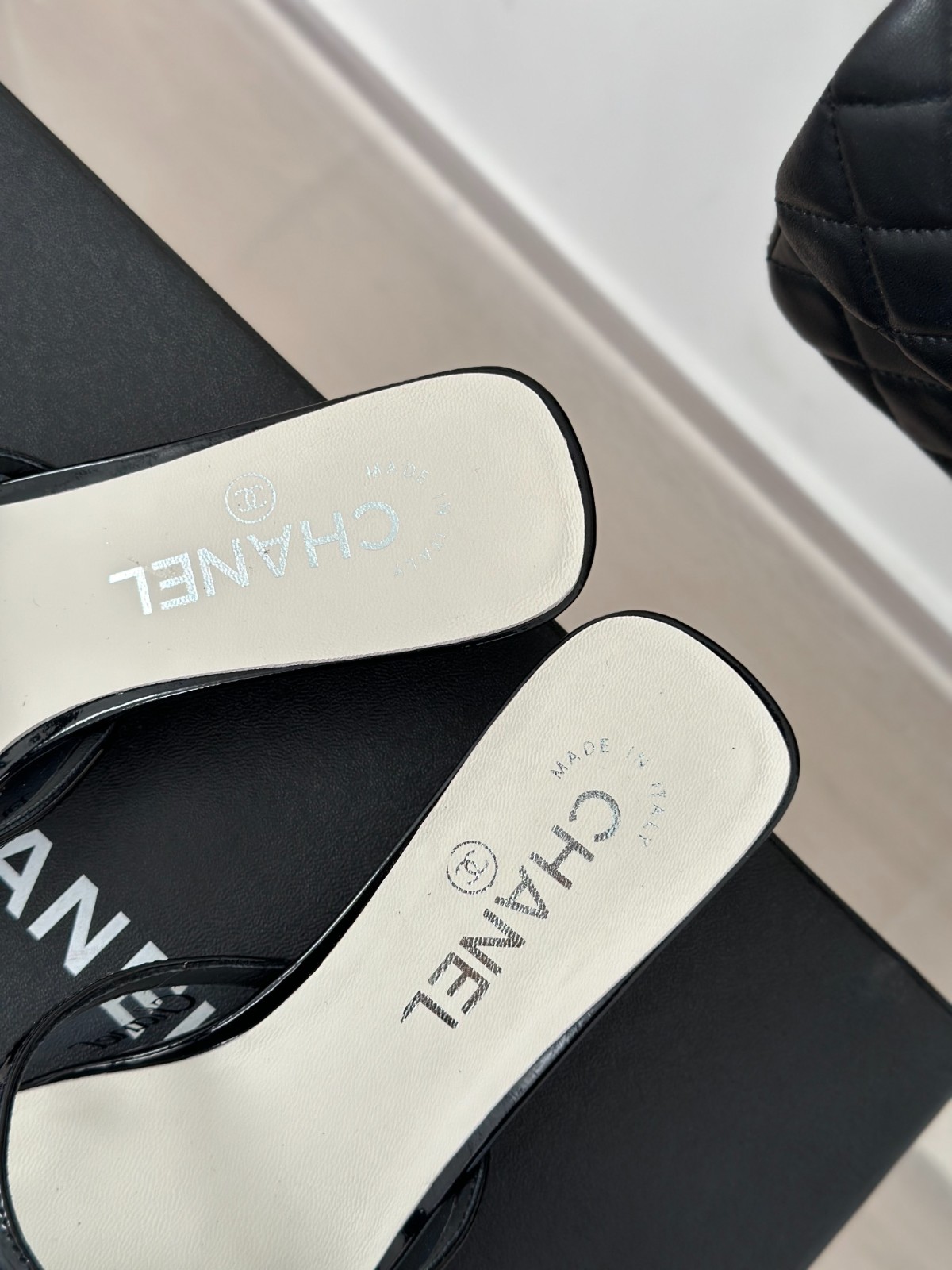 043 28123099 SIZE 35-41