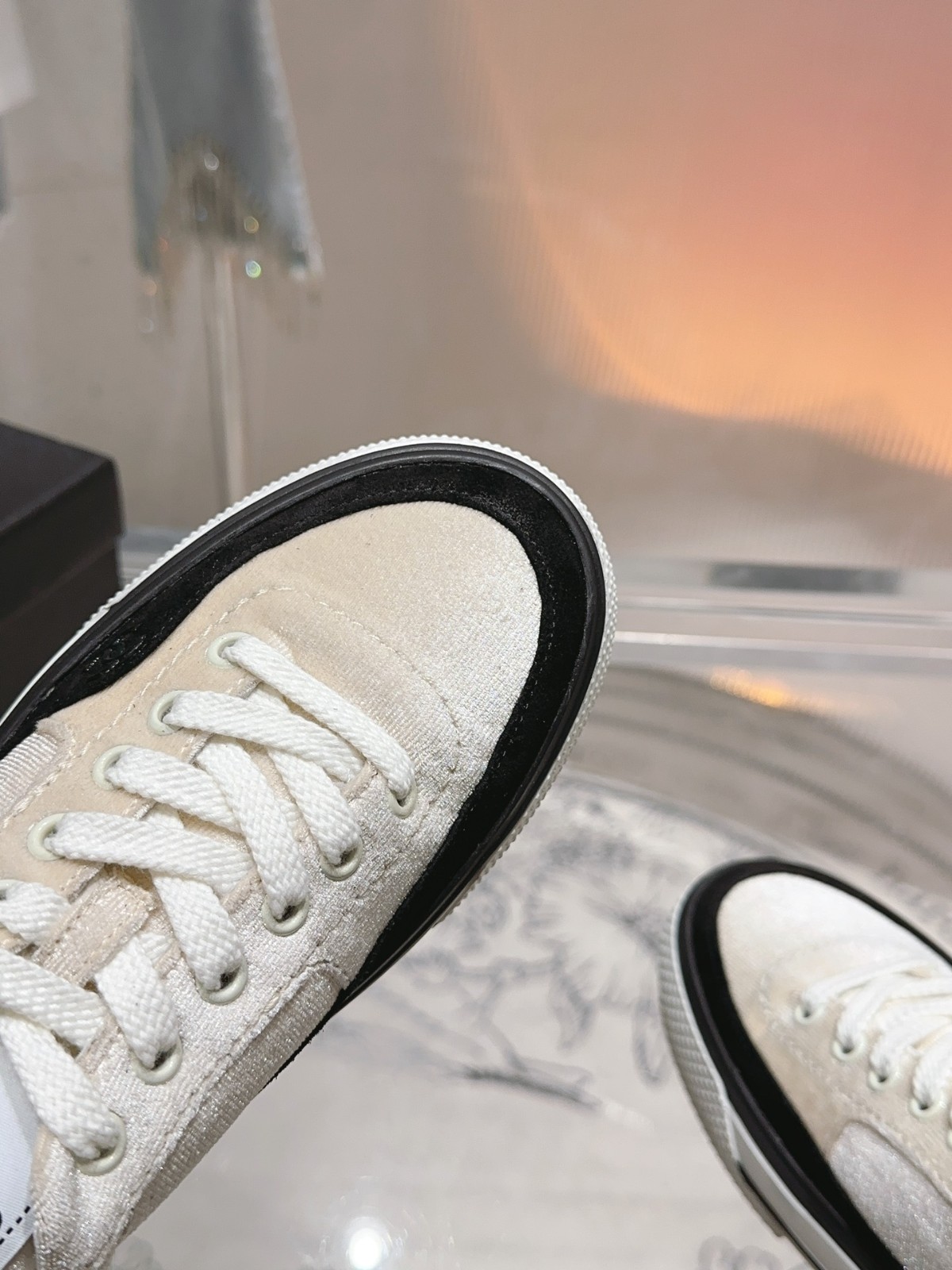 015 33123111 SIZE 35-41