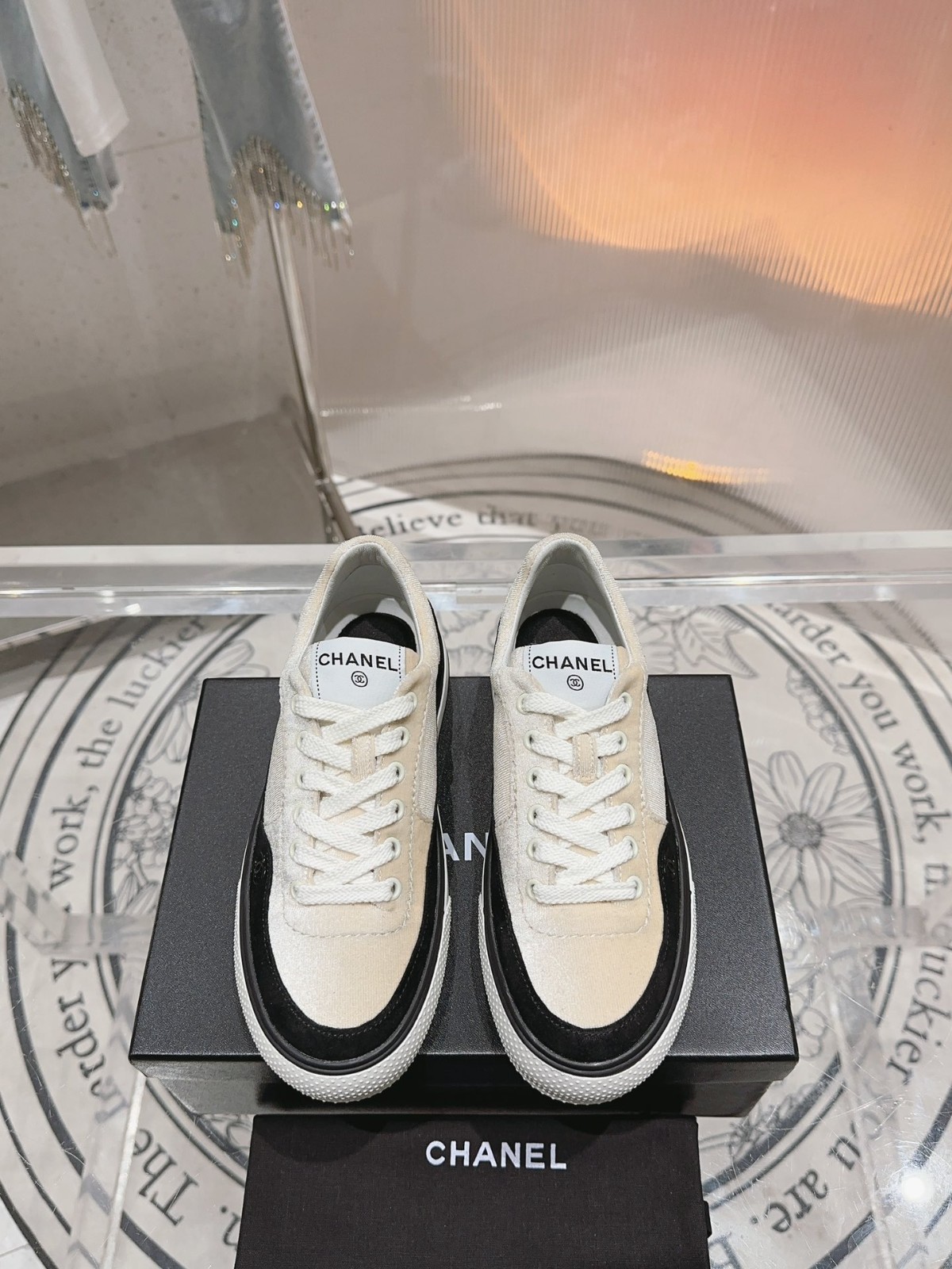 015 33123111 SIZE 35-41