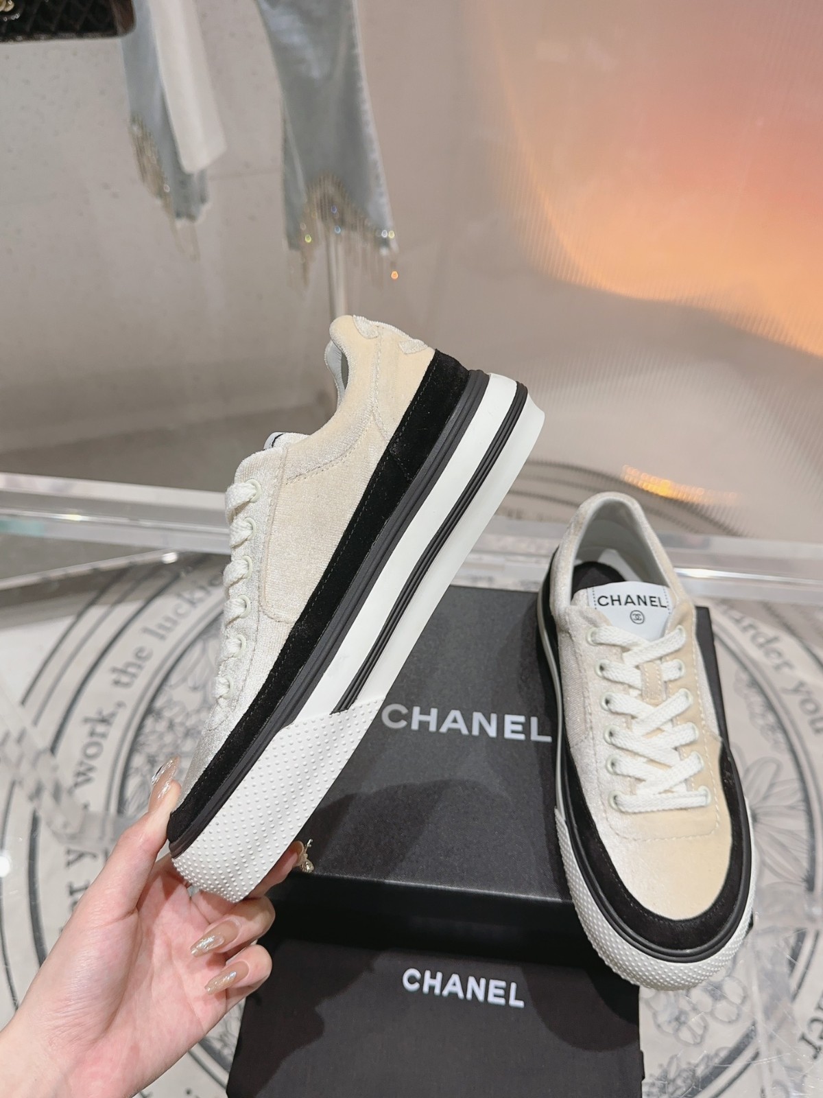 015 33123111 SIZE 35-41