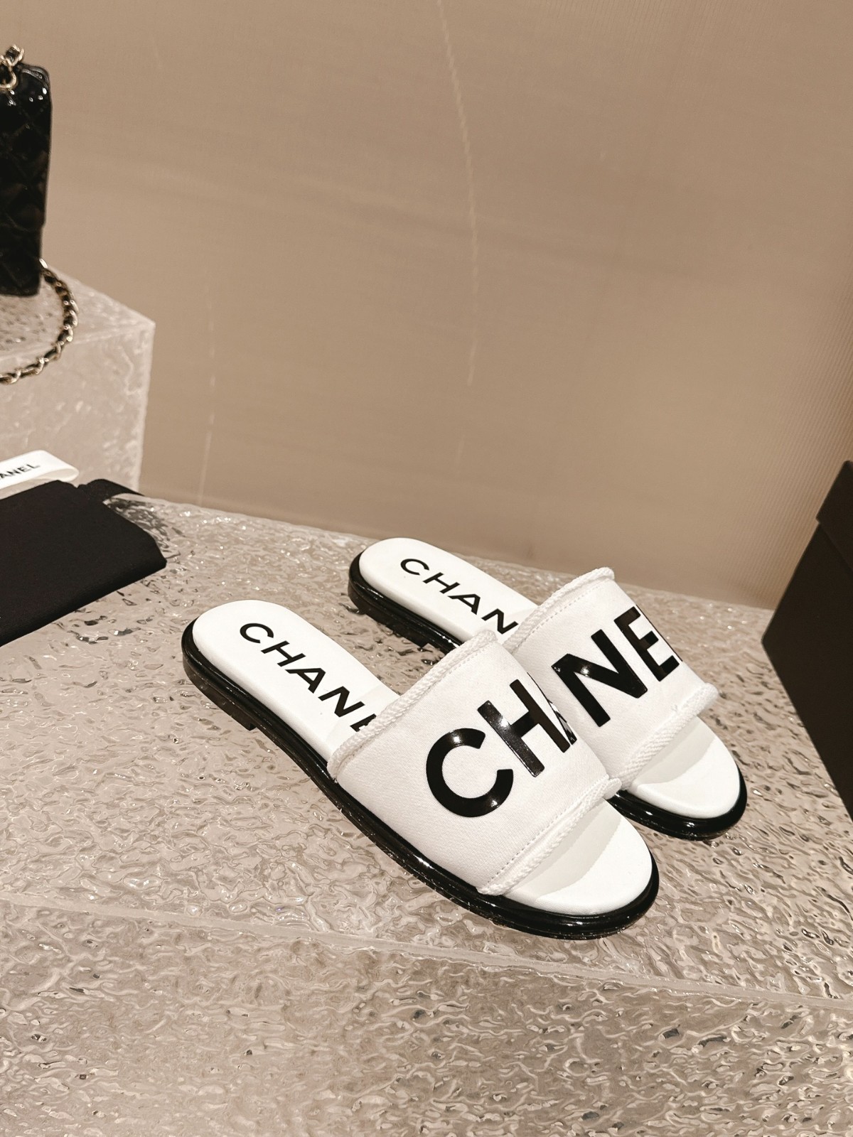 113 33123111 SIZE 34-41