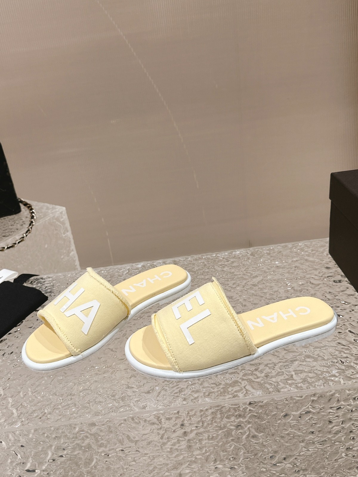 111 33123111 SIZE 34-41