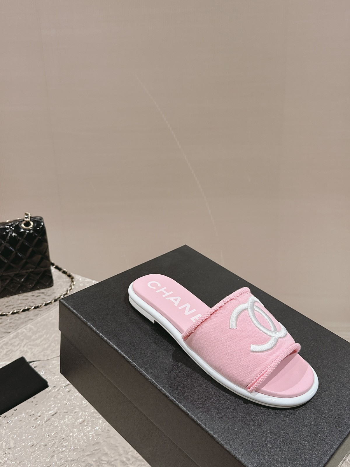 108 33123111 SIZE 34-41