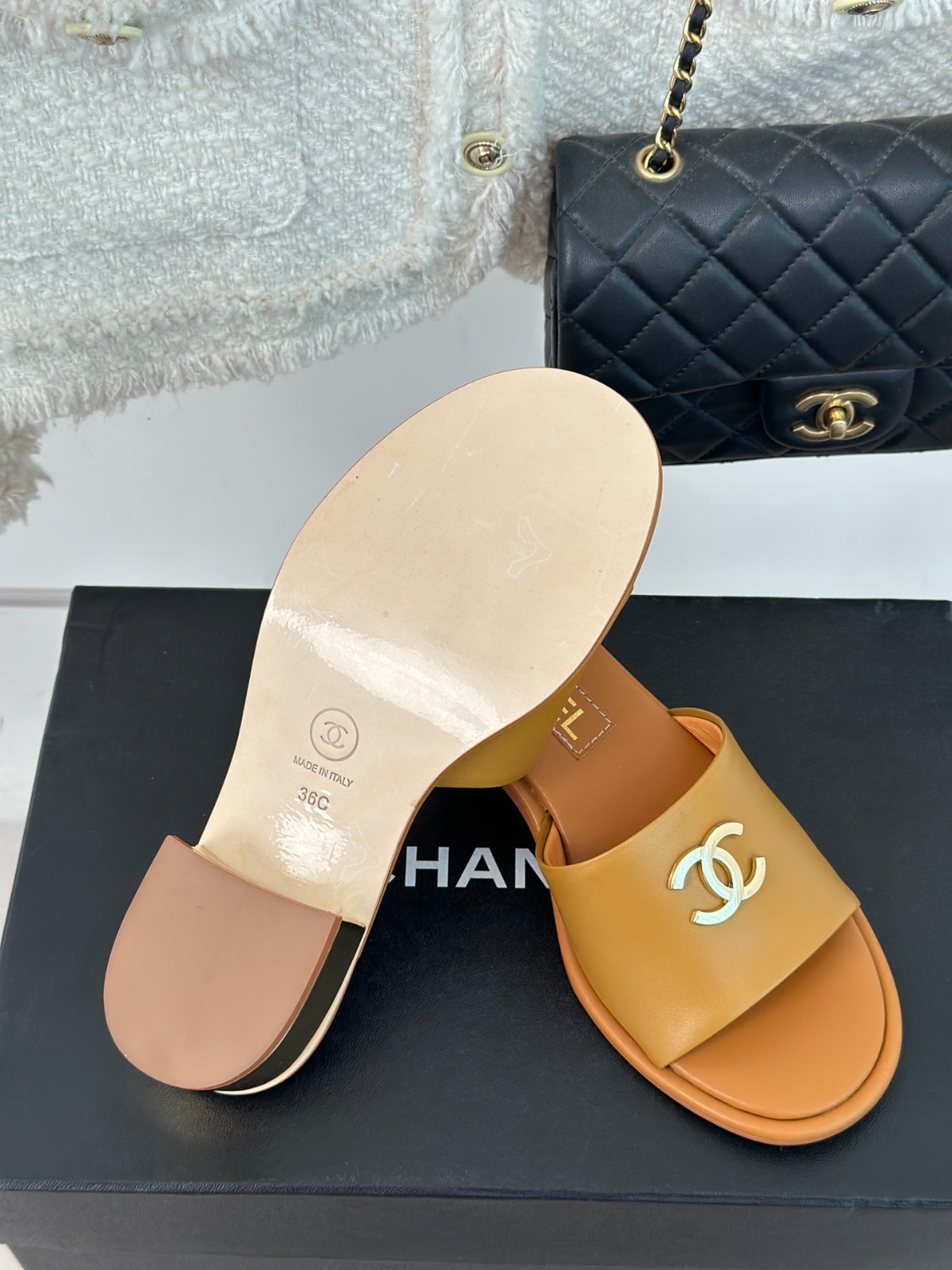 037 33123111 SIZE 35-41