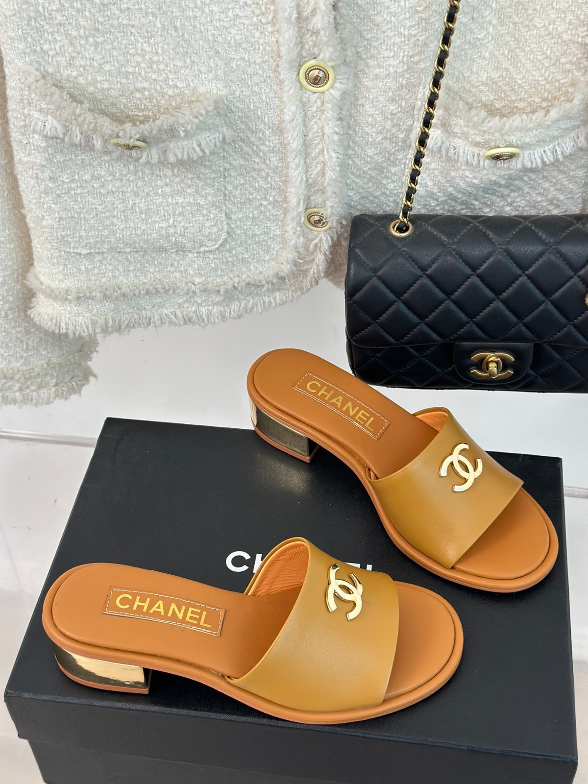 037 33123111 SIZE 35-41
