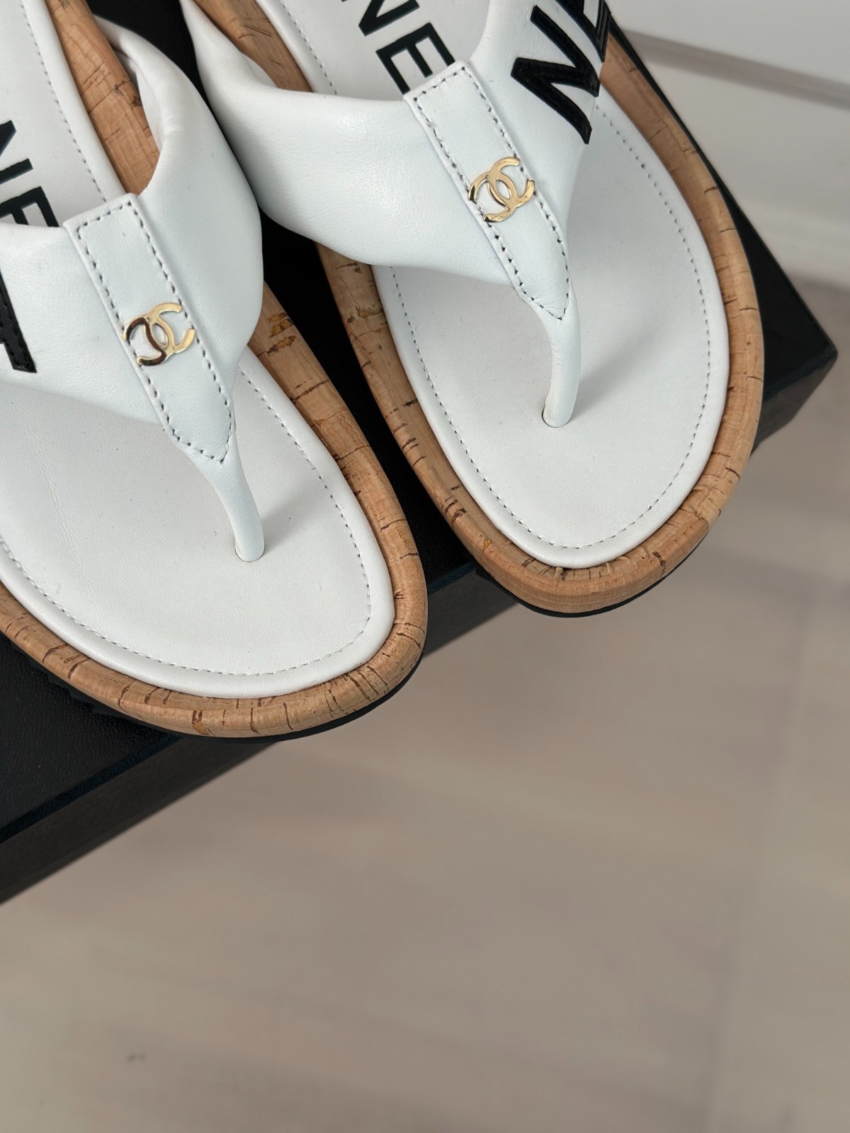 002 27123097 SIZE 35-41