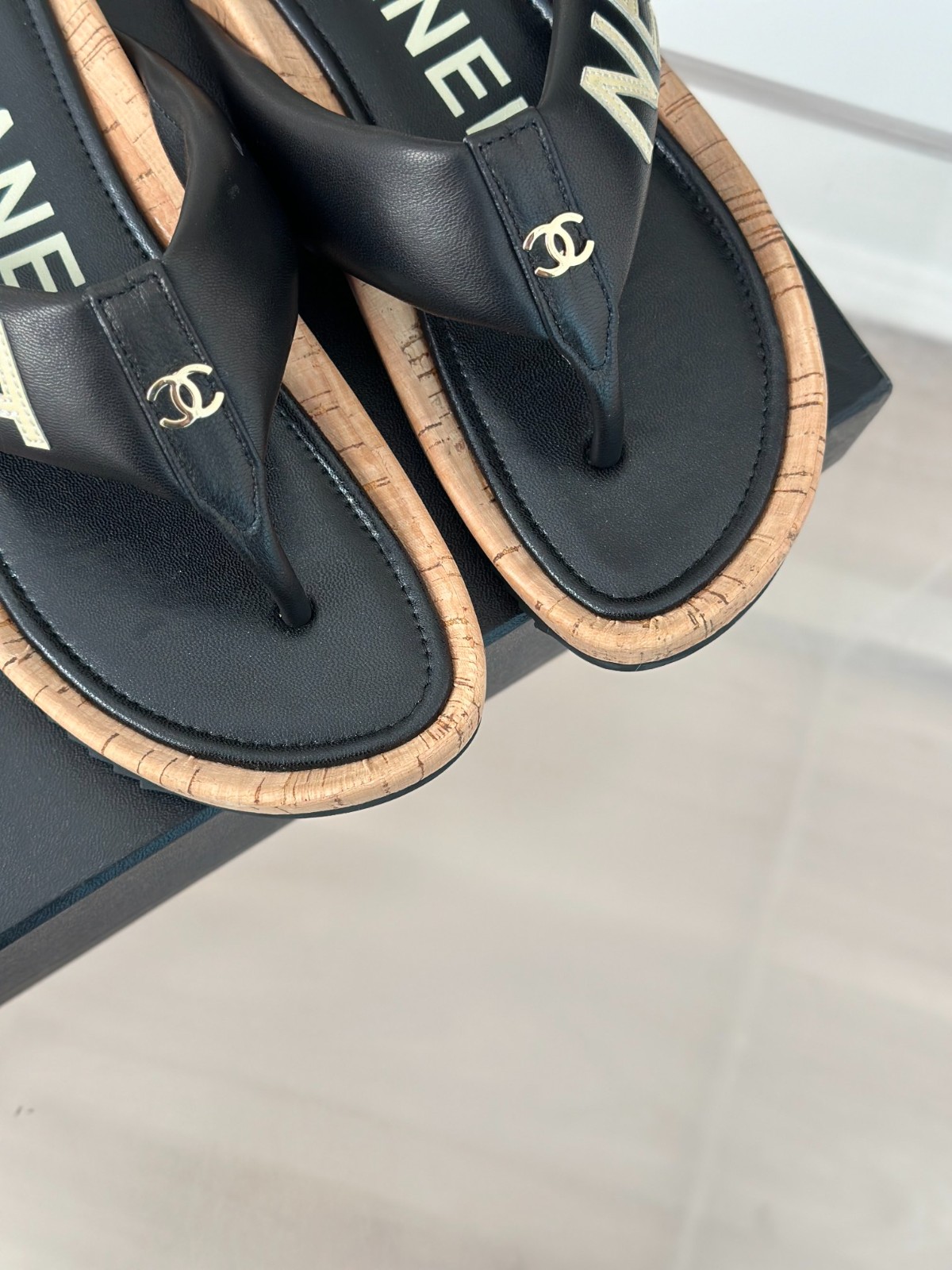 001 27123097 SIZE 35-41
