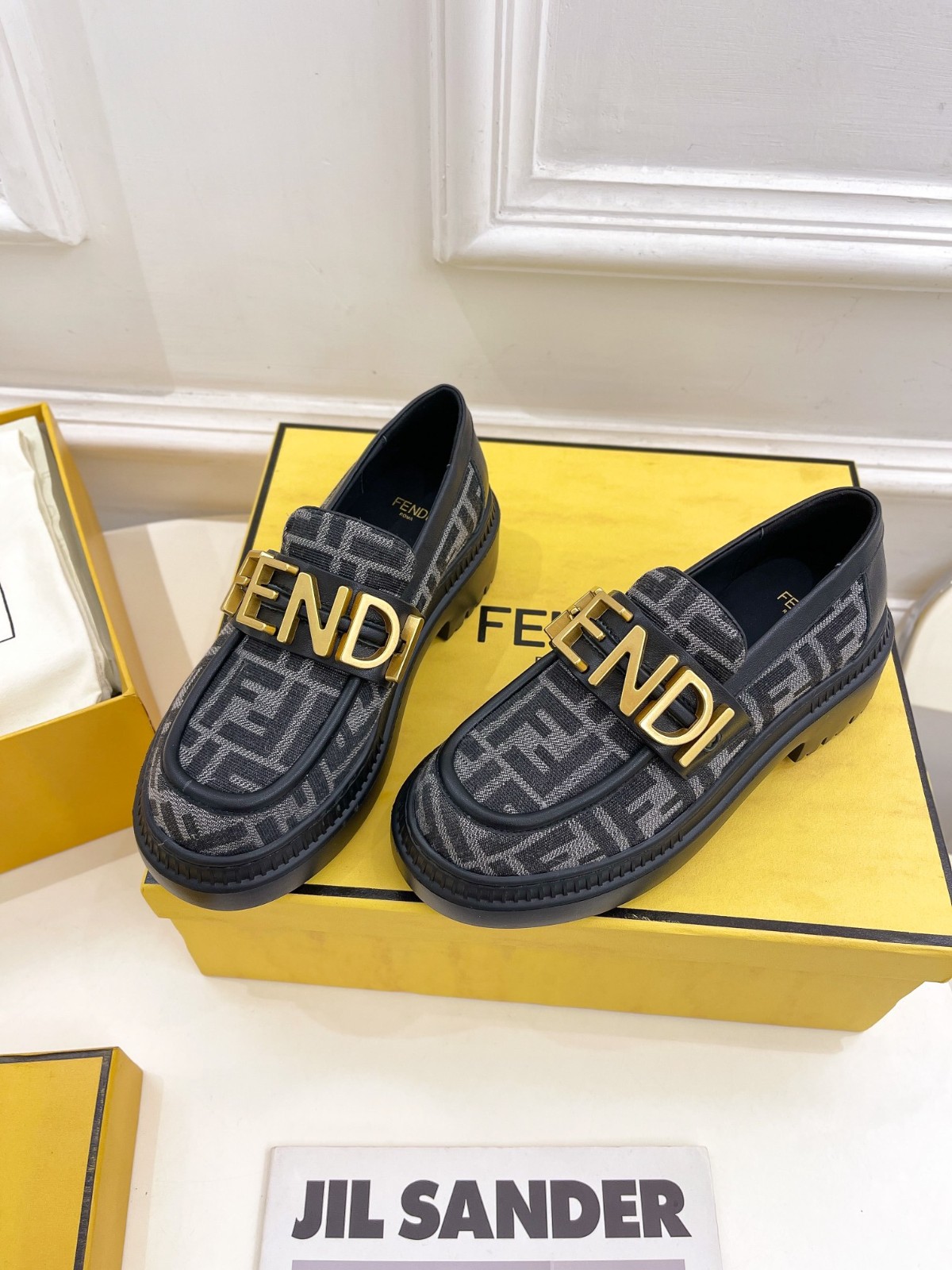071 35123116 SIZE 35-41