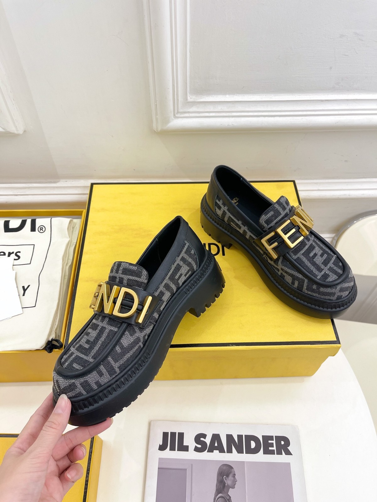 071 35123116 SIZE 35-41
