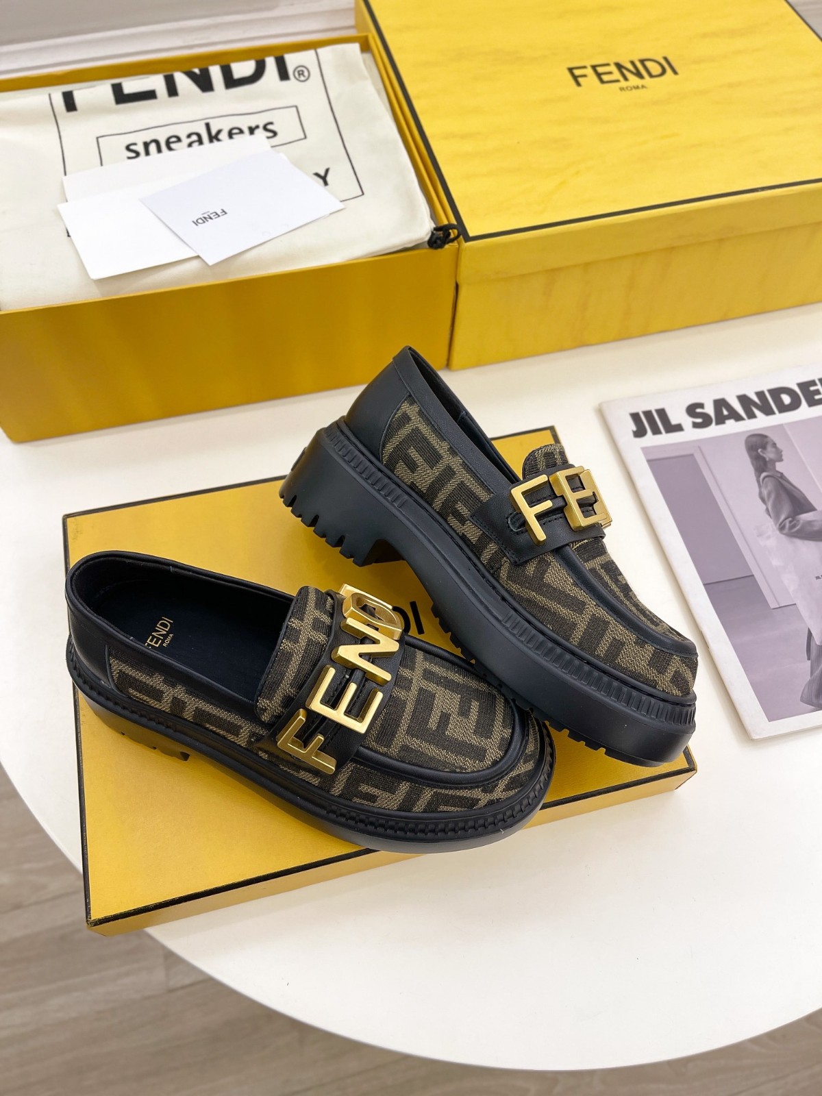 070 35123116 SIZE 35-41