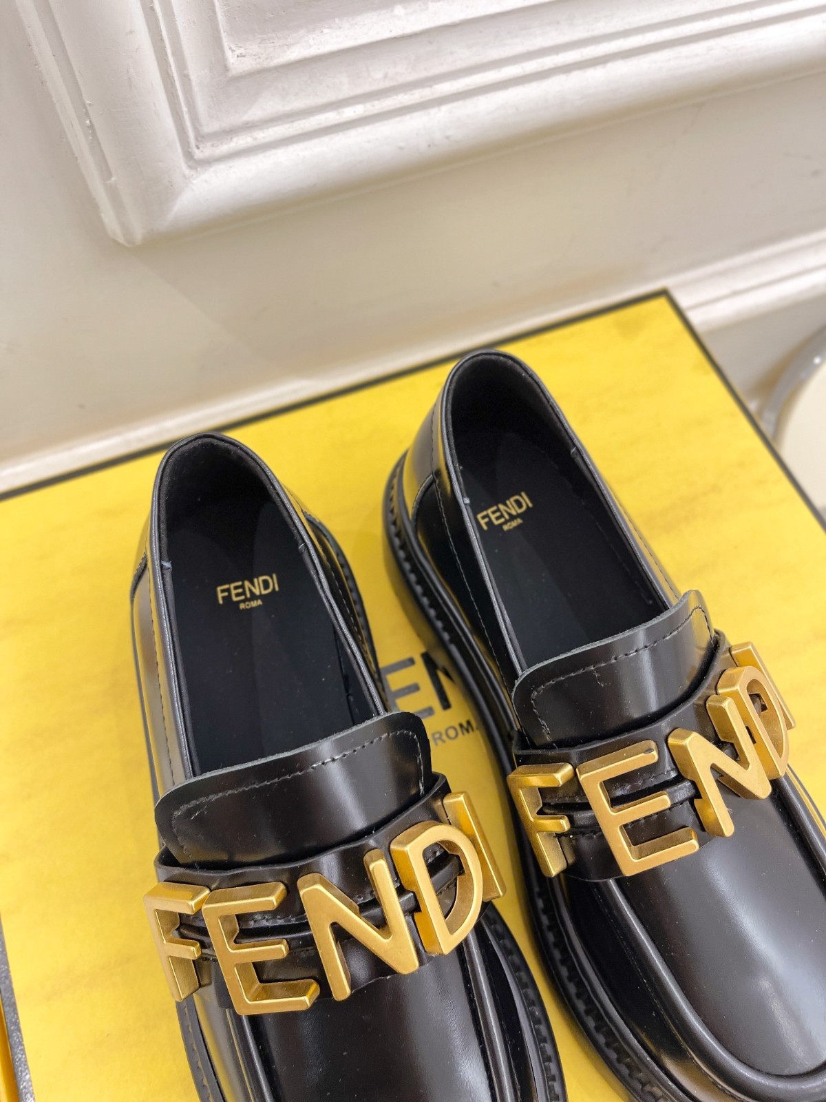 068 37123125 SIZE 35-41