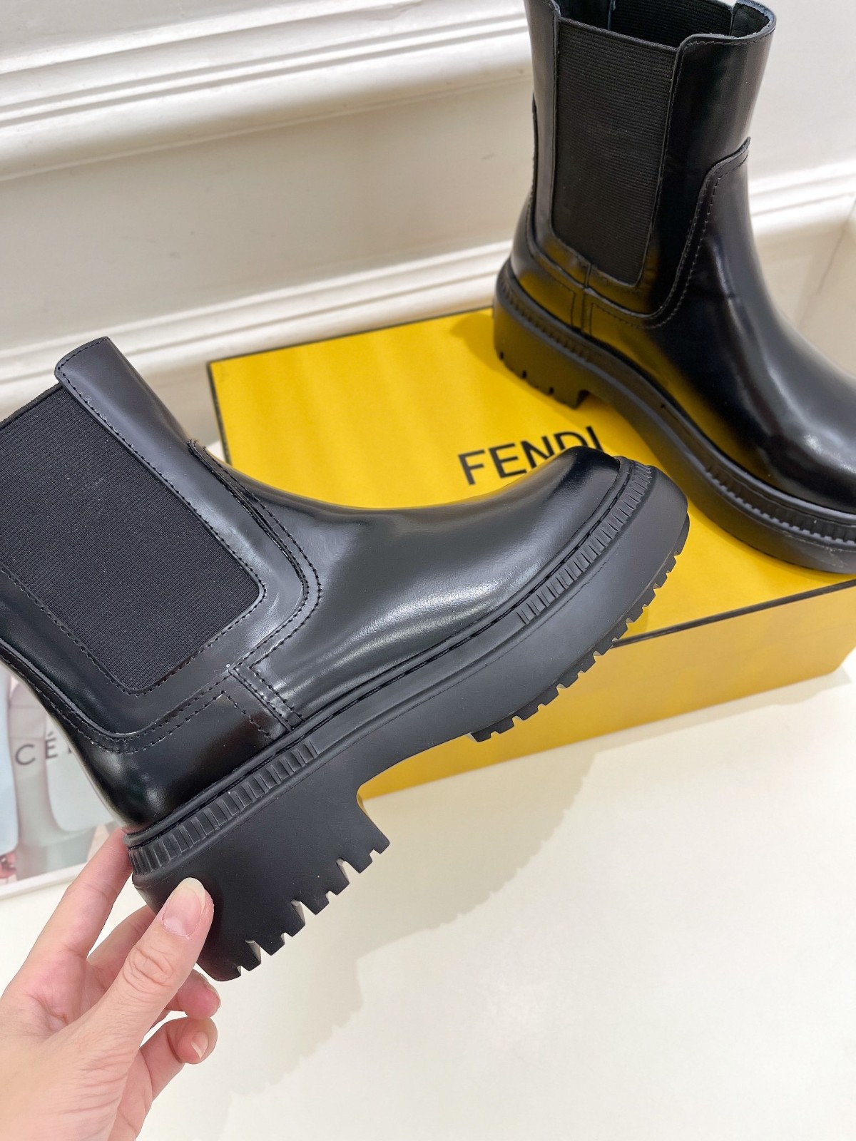 066 42123132 SIZE 35-41