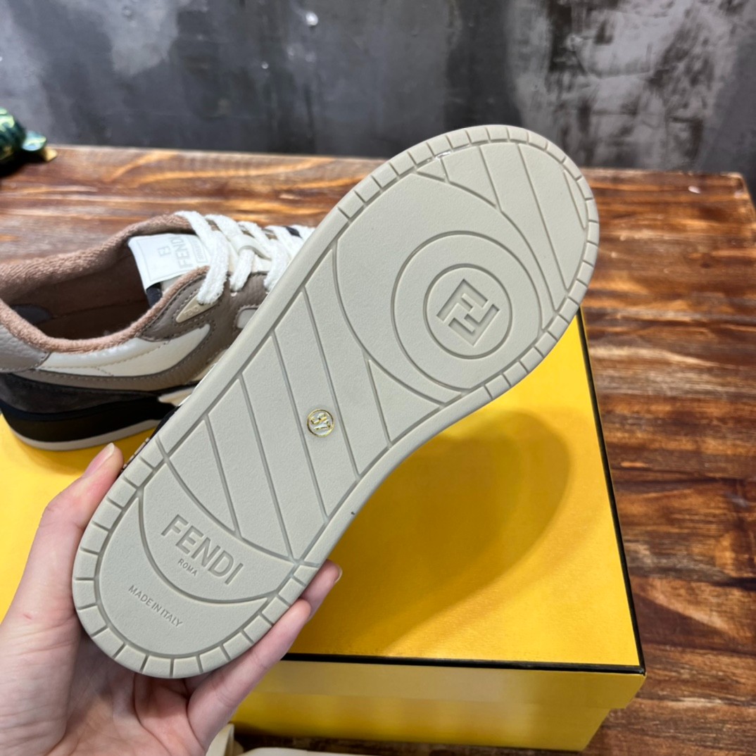 032 39123125 SIZE 35-44