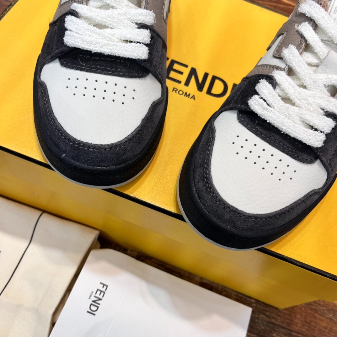 032 39123125 SIZE 35-44