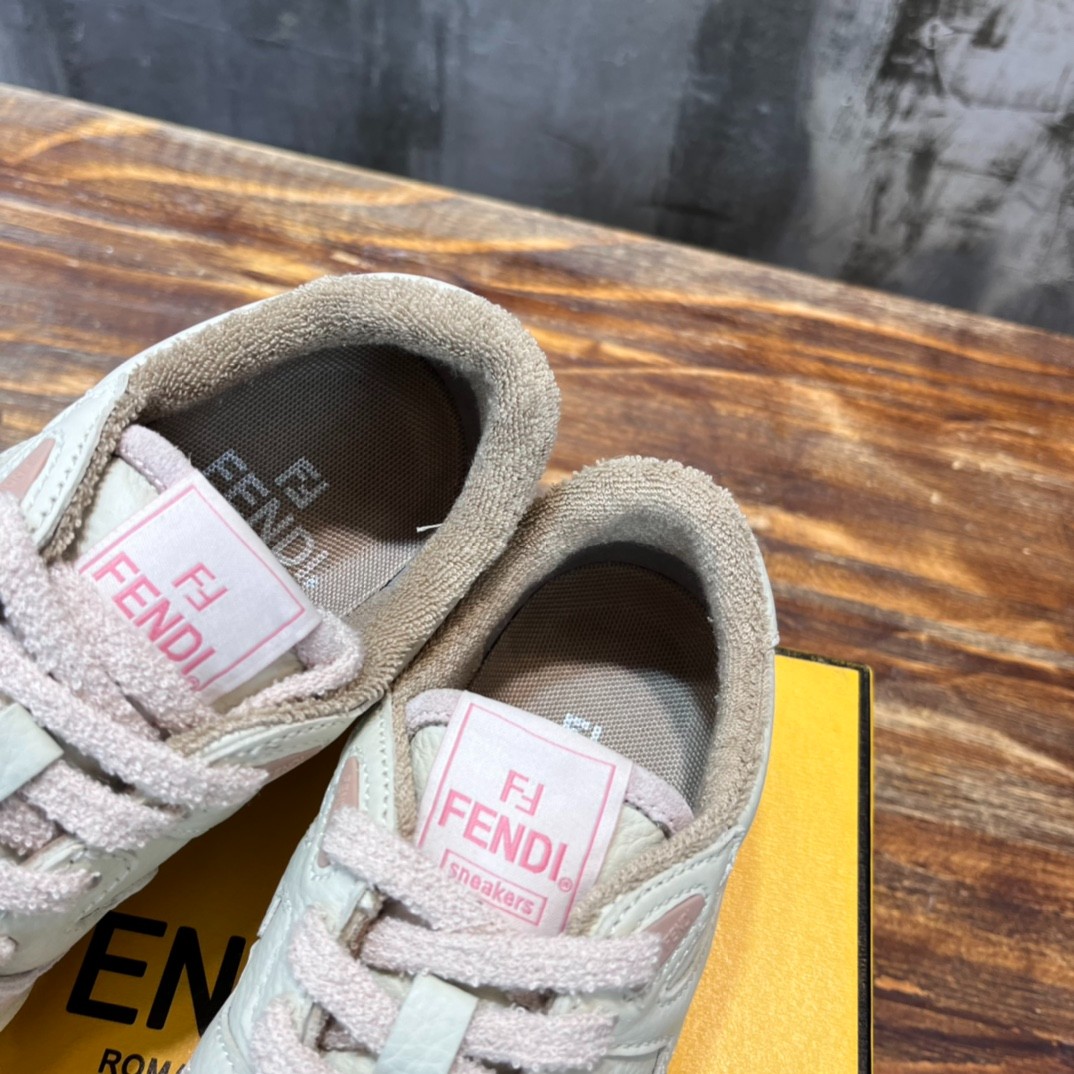 031 39123125 SIZE 35-44