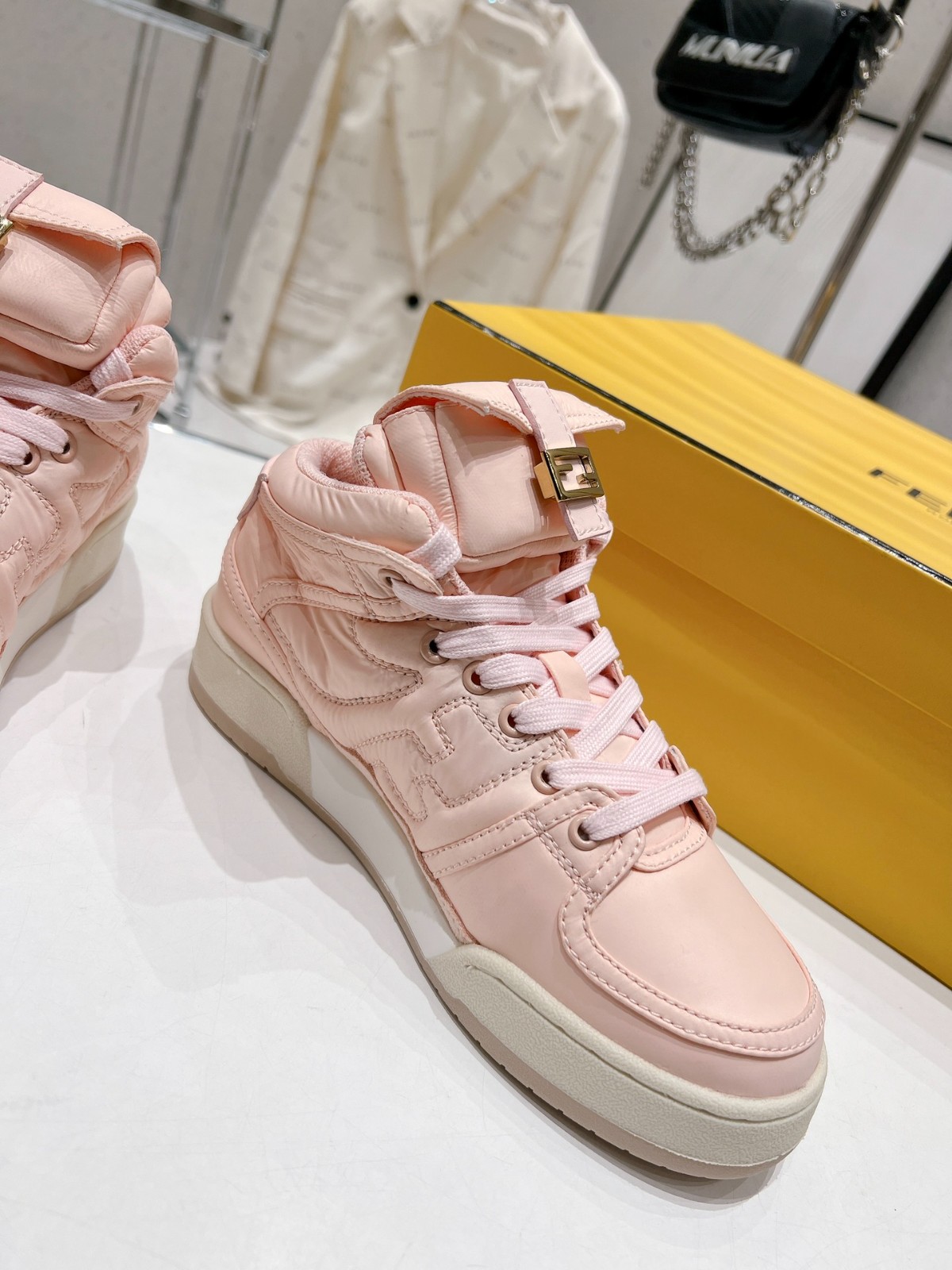115 36123118 SIZE 35-40
