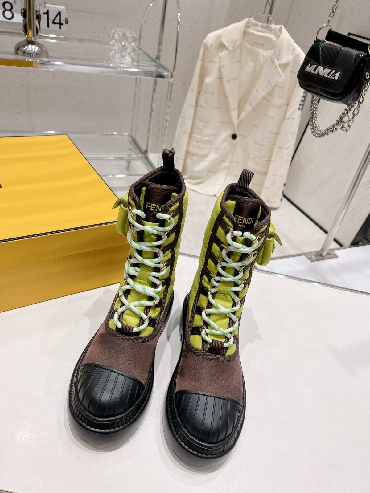 106 39123125 SIZE 35-40