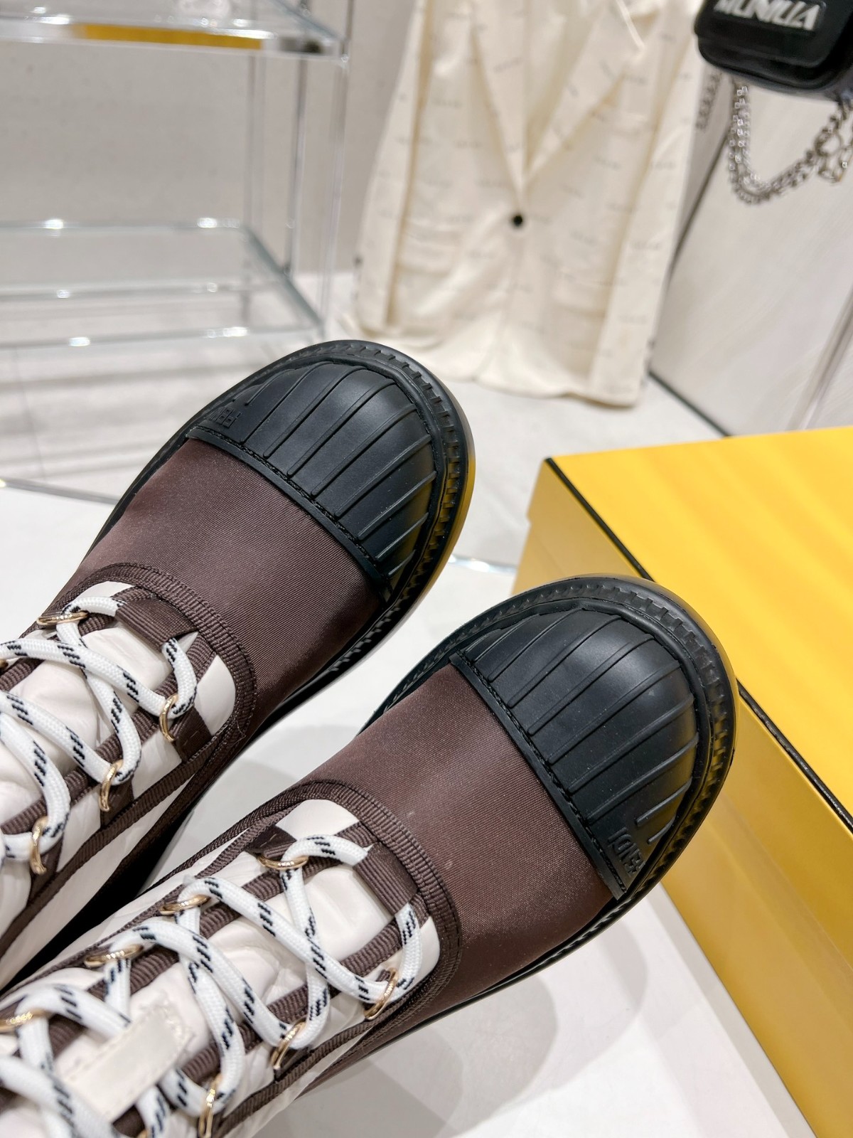 105 39123125 SIZE 35-40
