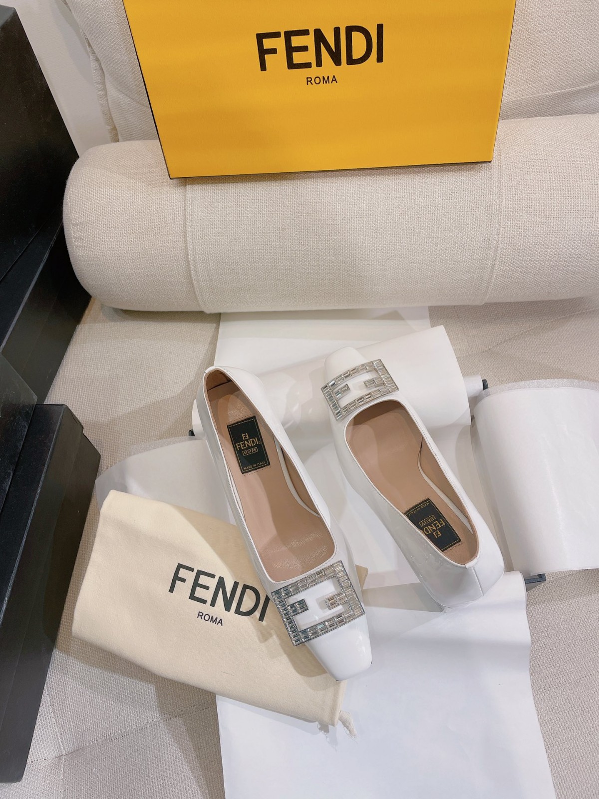 059 33123111 SIZE 35-40