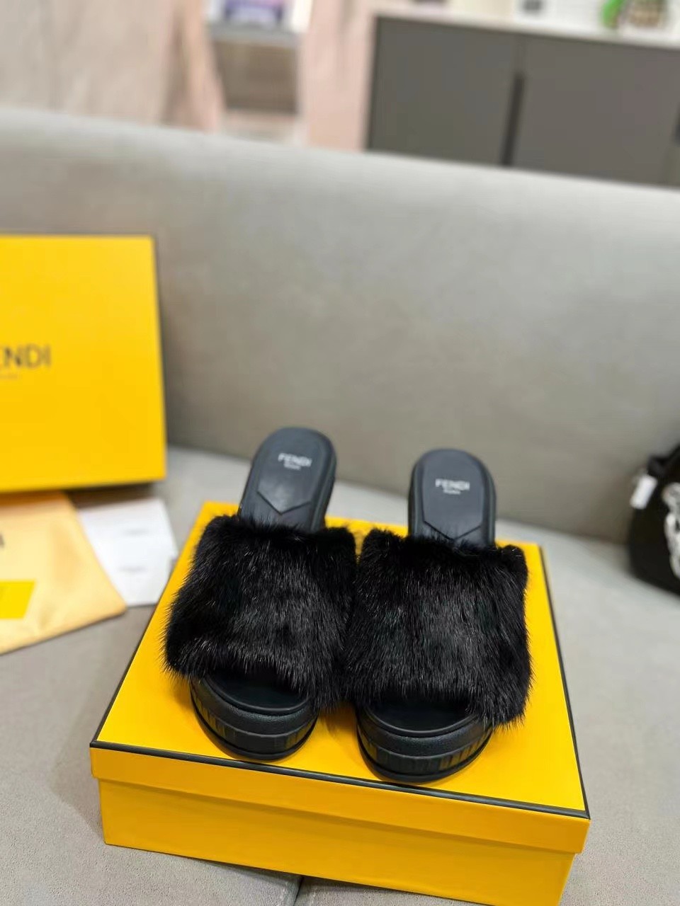 046 36123118 SIZE 35-42
