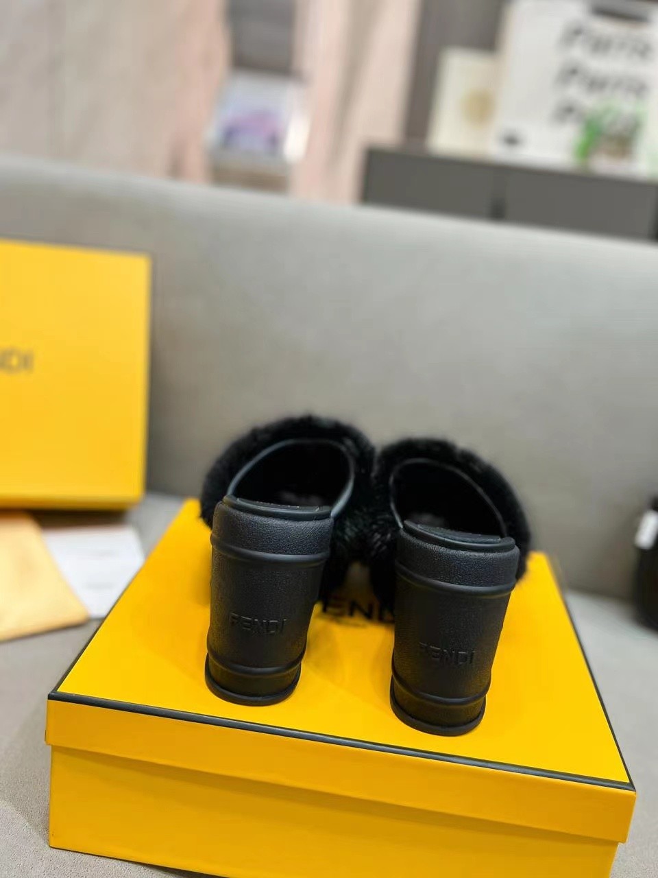 046 36123118 SIZE 35-42