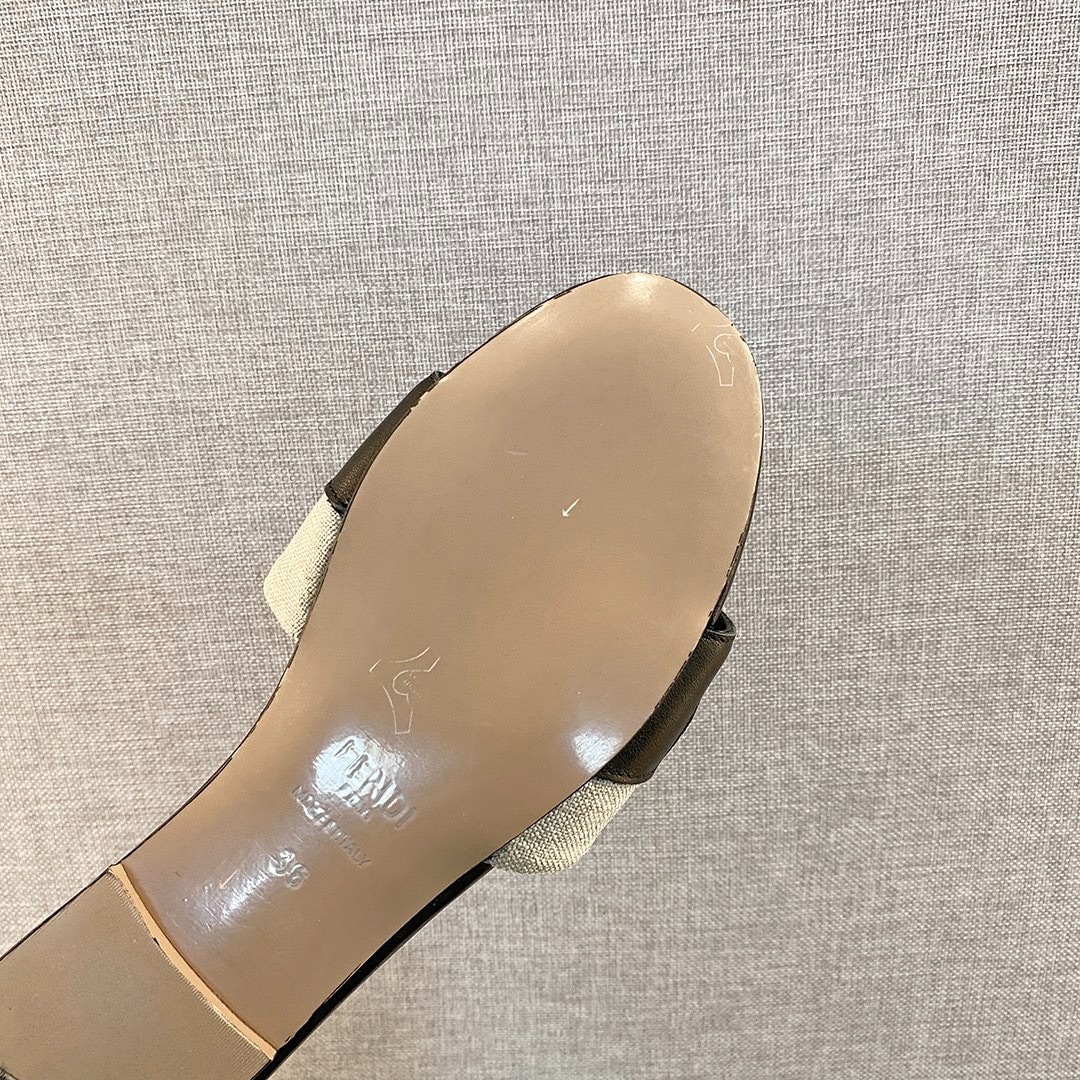 032 23123088 SIZE 35-42