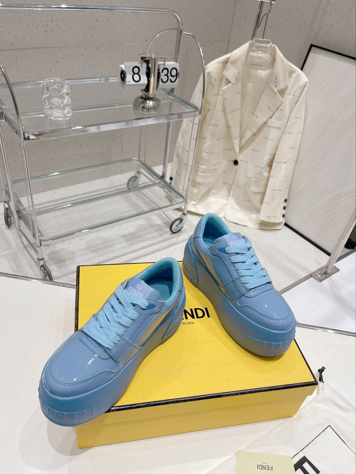 031 38123123 SIZE 35-40