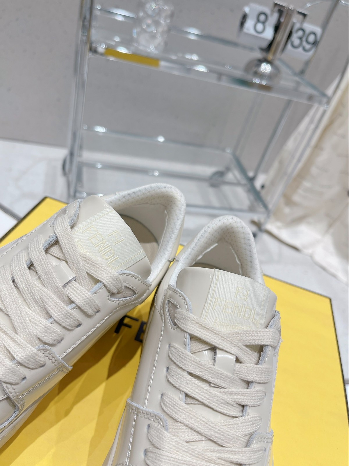 030 38123123 SIZE 35-40